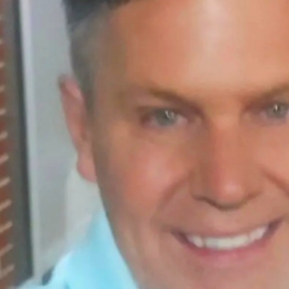 Meet your Posher, Tom - Picture 1 of 1